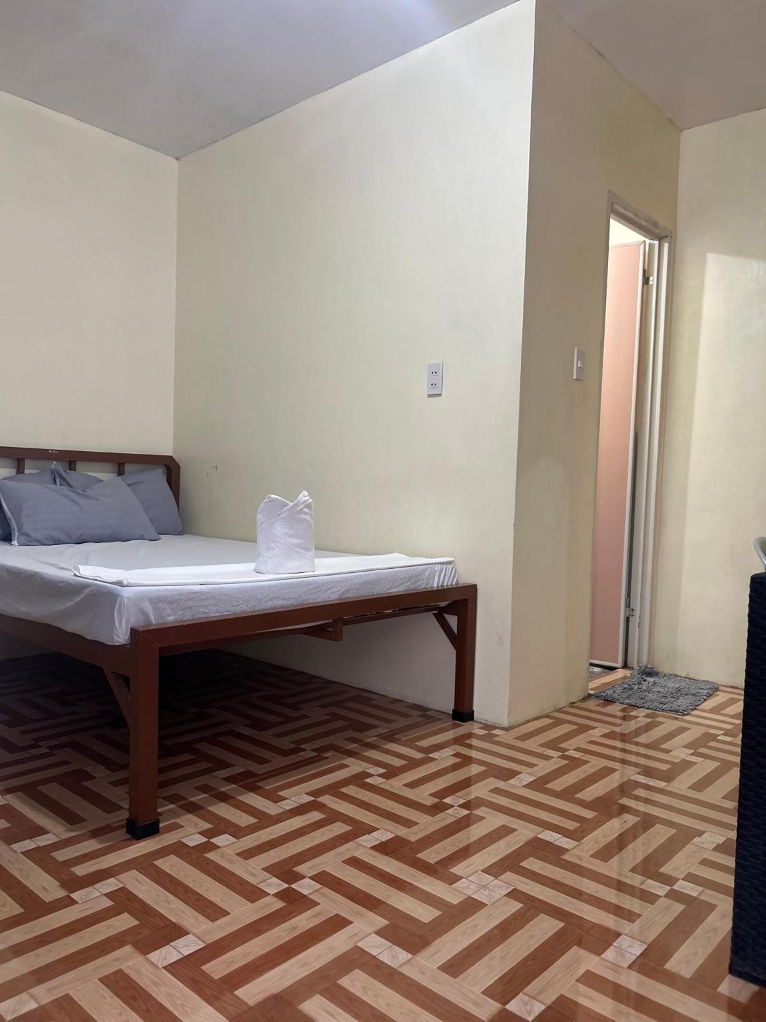 Carillo Guest House 코른 외부 사진