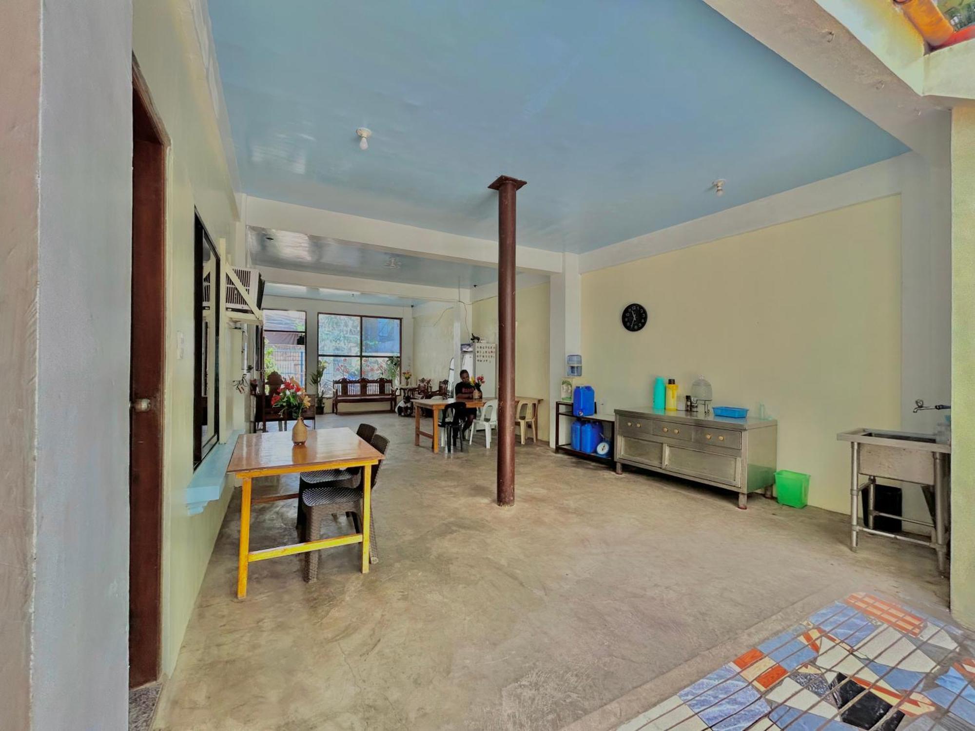 Carillo Guest House 코른 외부 사진