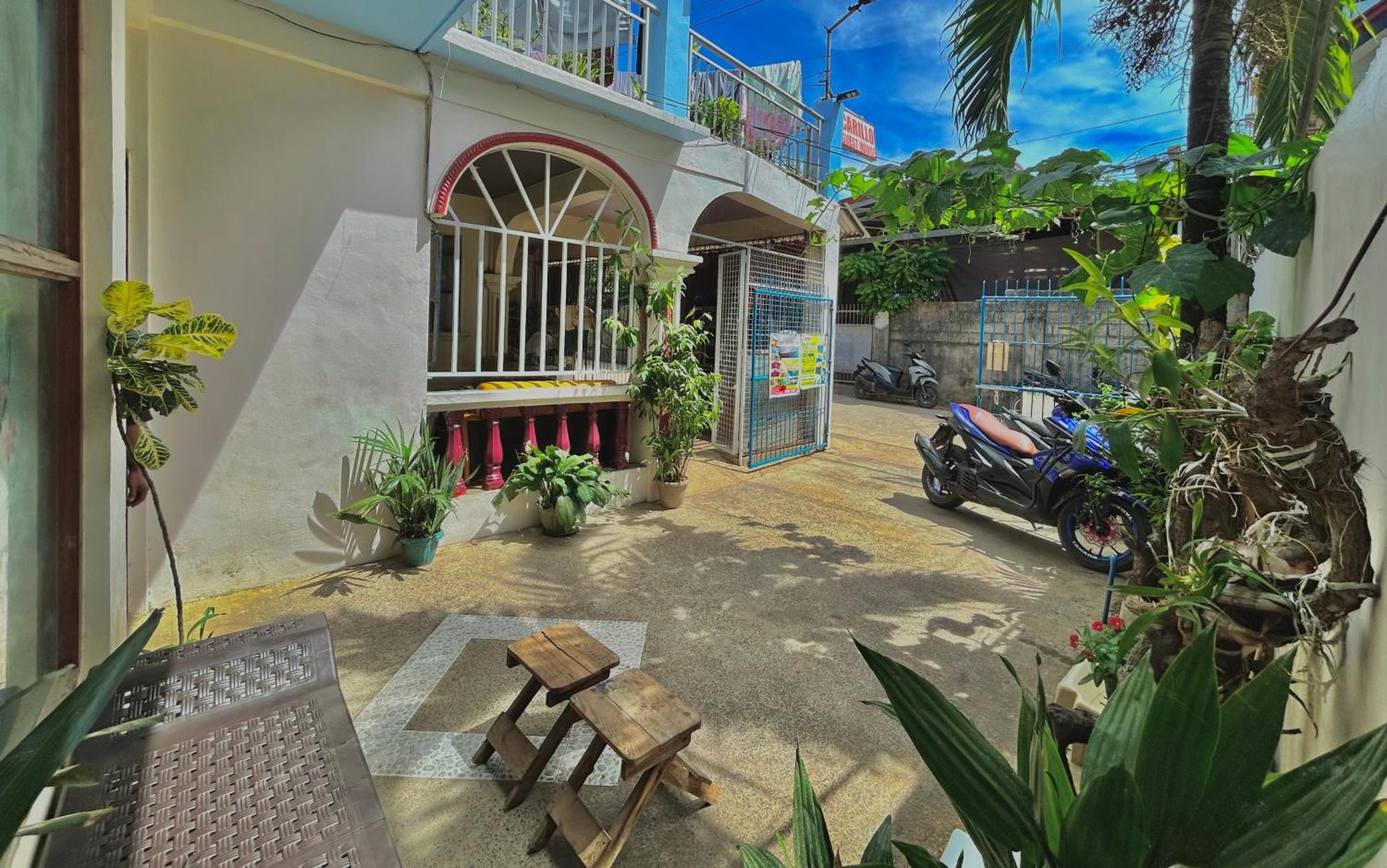 Carillo Guest House 코른 외부 사진