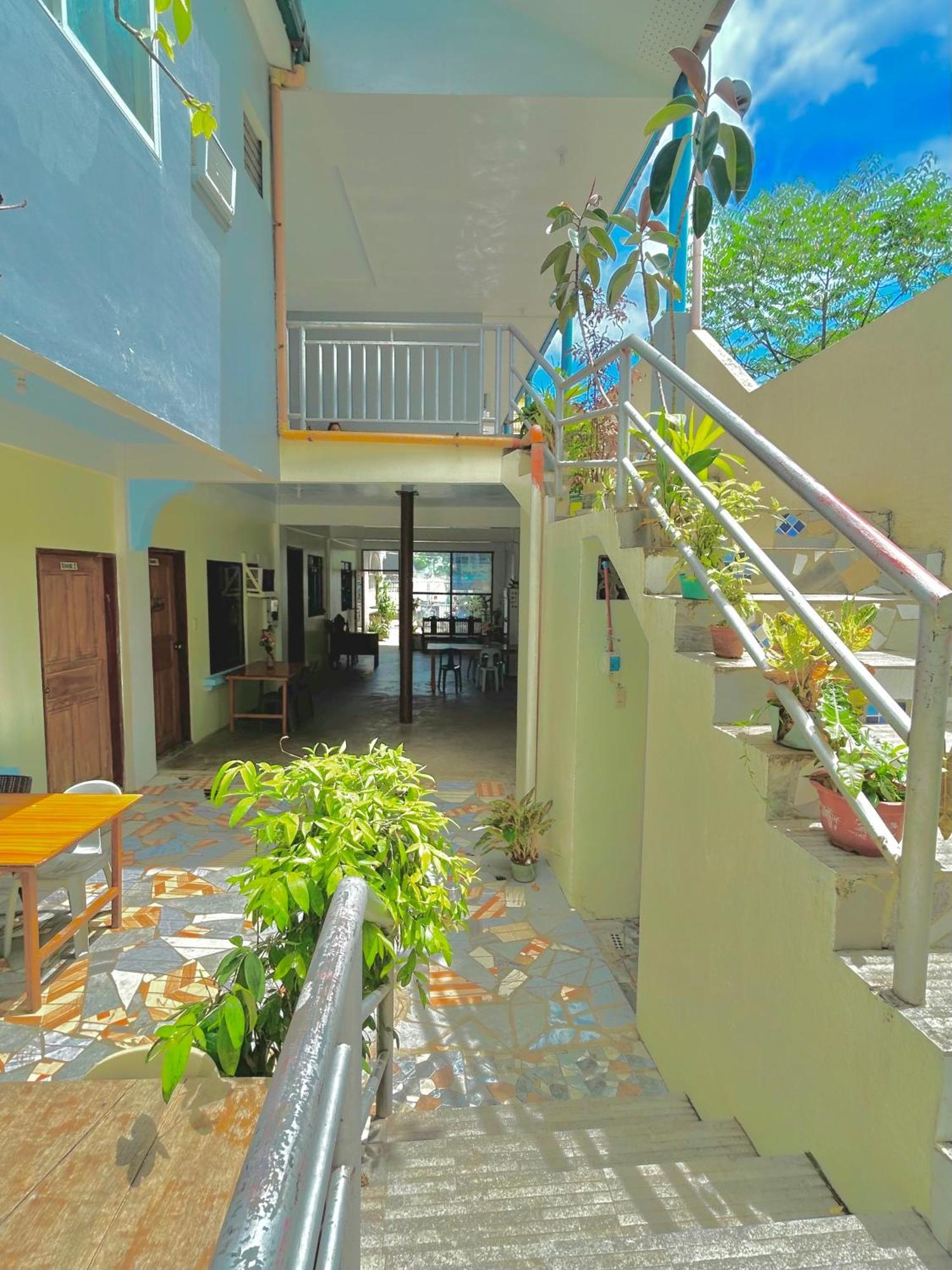 Carillo Guest House 코른 외부 사진